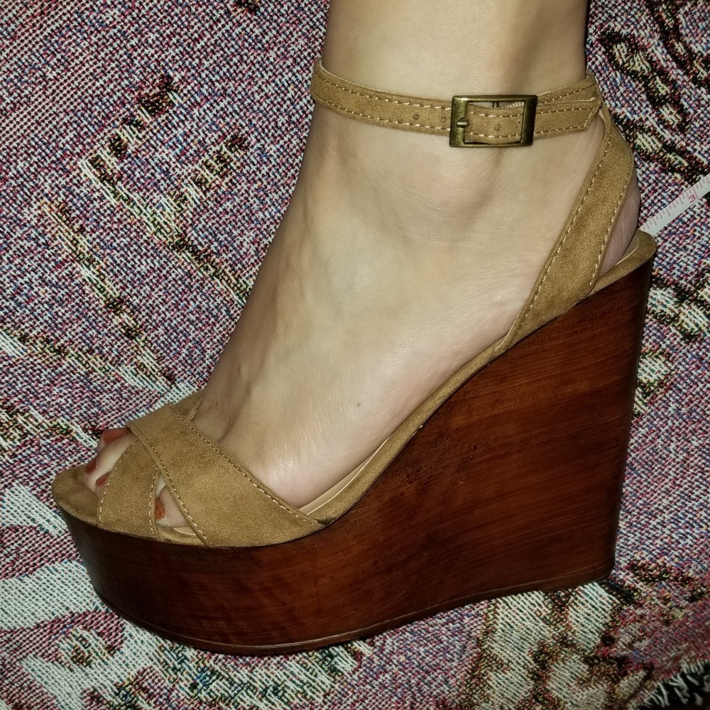 Tan Wedge Sandal